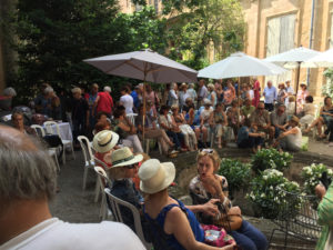 CapFiesta aux flâneries d'art comtemporain d'Aix en Provence avec Andréa Ferréol